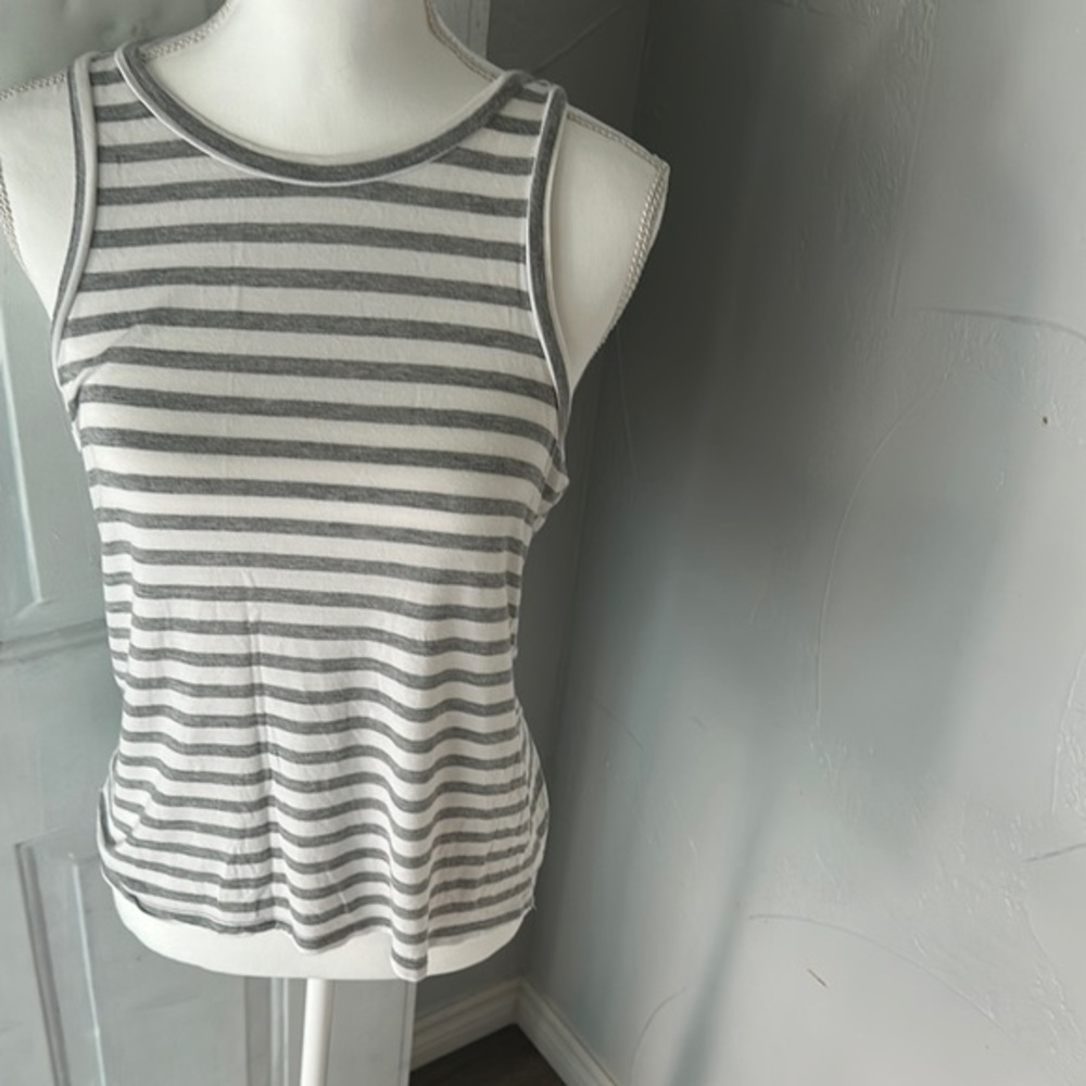 Honeydew USA Gray and White Fitted Tank Top